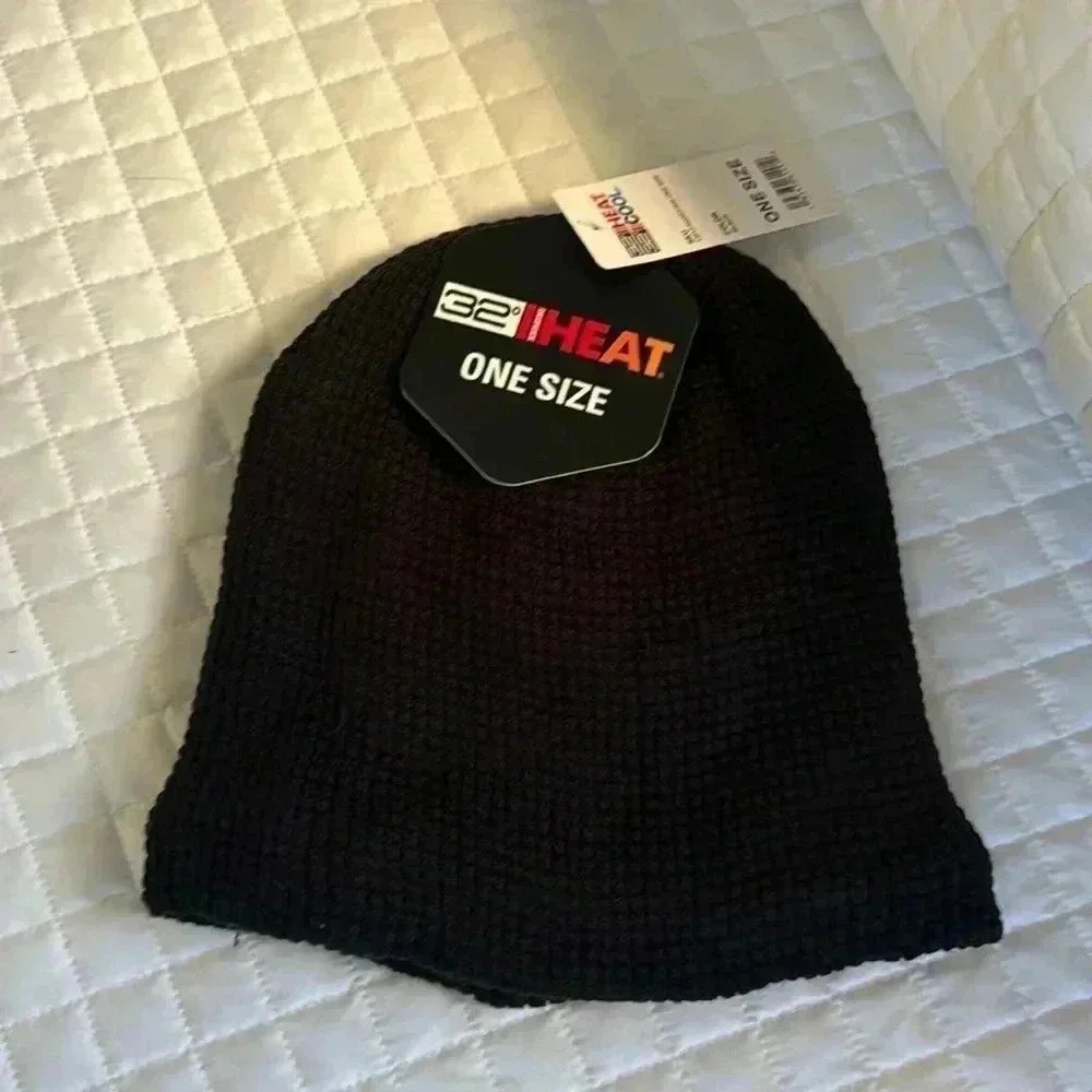 32 degrees fleeced lined beanie